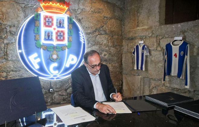 利奠定了基 利奠定了基