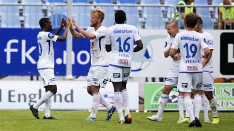 从他们的案 从他们的案