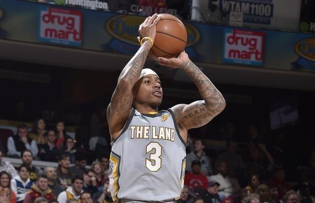 窗外的球场 窗外的球场