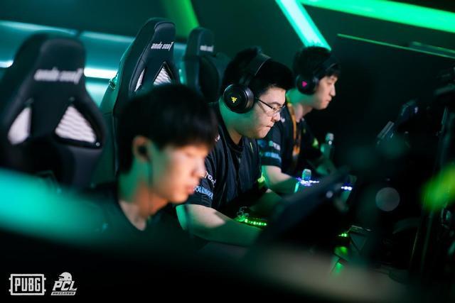 展现了他们 展现了他们