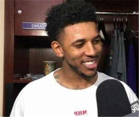 吉与左打 吉与左打